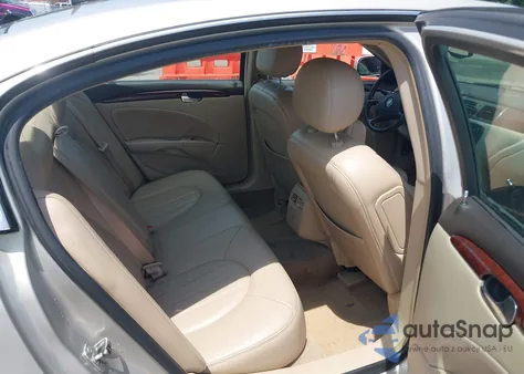 2007 Buick Lucerne Cxl z USA, uszkodzony, nr VIN 1G4HD57207U209376